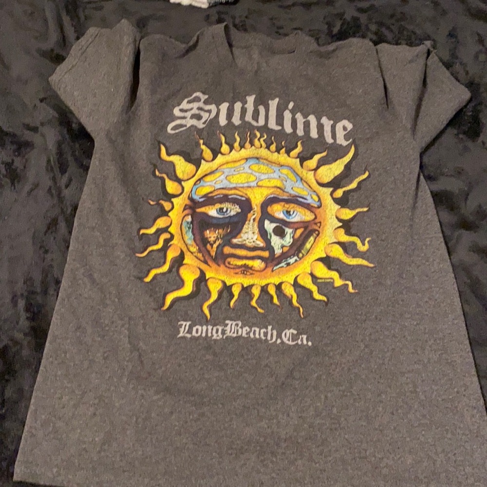 Graphic tee